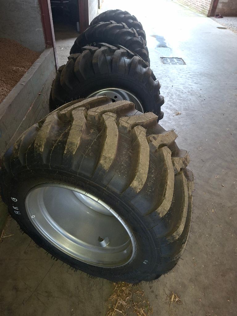 4 Roues neuves weidemann, Enlèvement