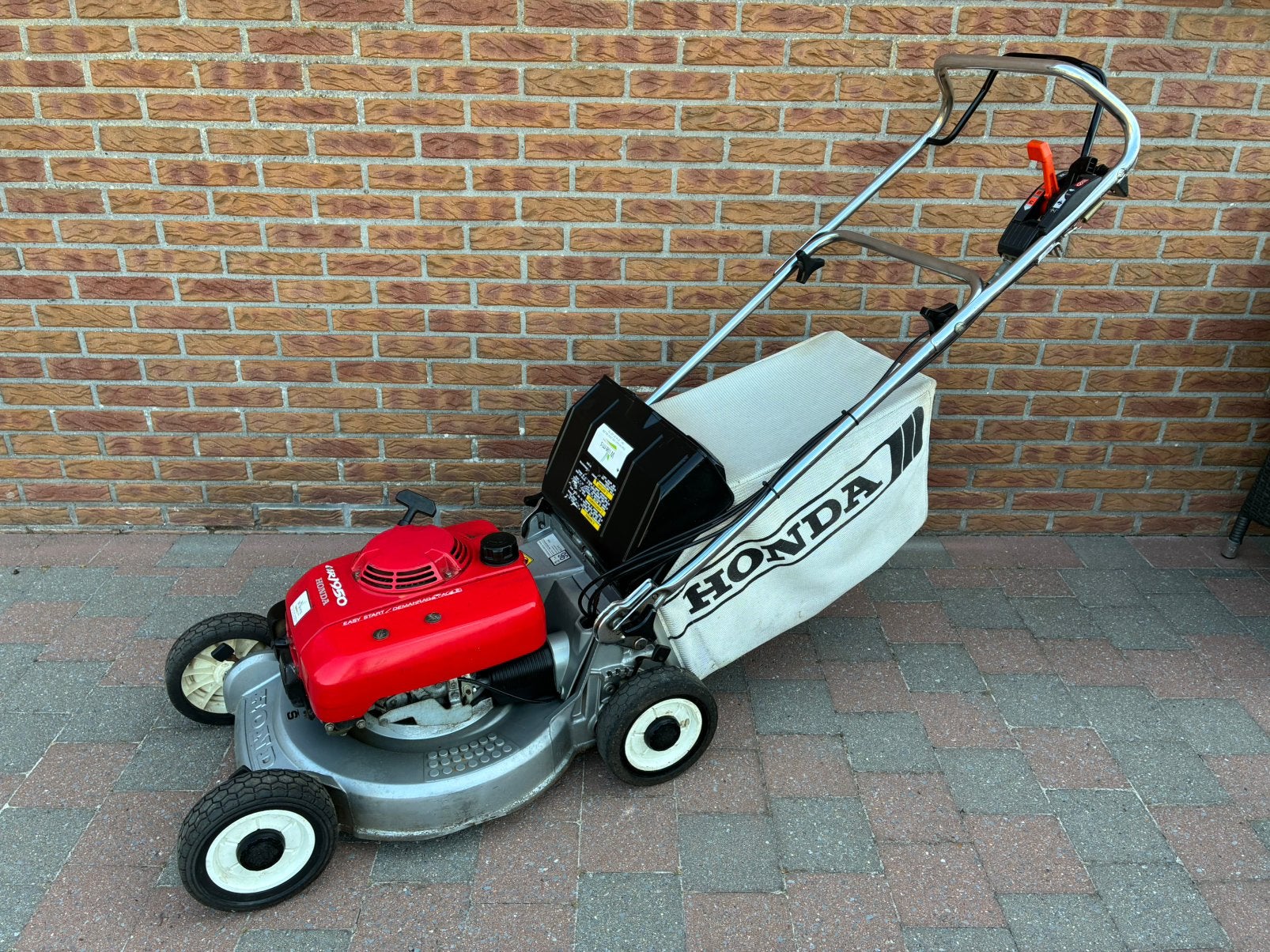 Honda HR 1950, Tuin en Terras, Ophalen, Zo goed als nieuw, Opvangbak