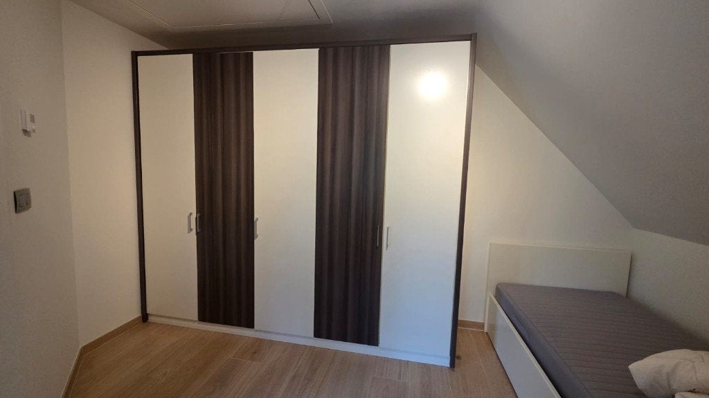 Kledingkast 5-deurs wit-bruin, Huis en Inrichting, Kasten | Kleerkasten, Ophalen, 200 cm of meer, 200 cm of meer, Overige houtsoorten