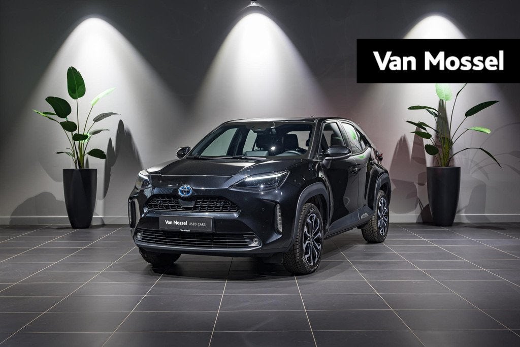 Toyota Yaris Cross 1.5 VVT-ie Dynamic Plus CVT, https://public.car-pass.be/vhr/0b78c97c-3a27-447c-a701-9e31cc370a03, Achat, Euro 6
