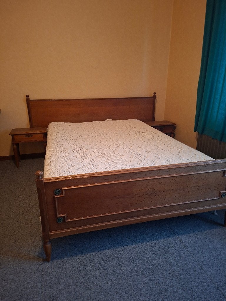 2 persoons slaapkamer, Huis en Inrichting, Slaapkamer | Bedden, Ophalen, Gebruikt, Tweepersoons, Hout