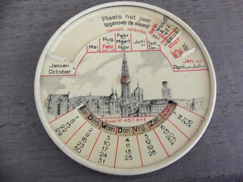 Calendrier en étain antique ! Anvers 1849-2007 ! C'est rare, Antiquités & Art, Curiosités & Brocante, Enlèvement ou Envoi