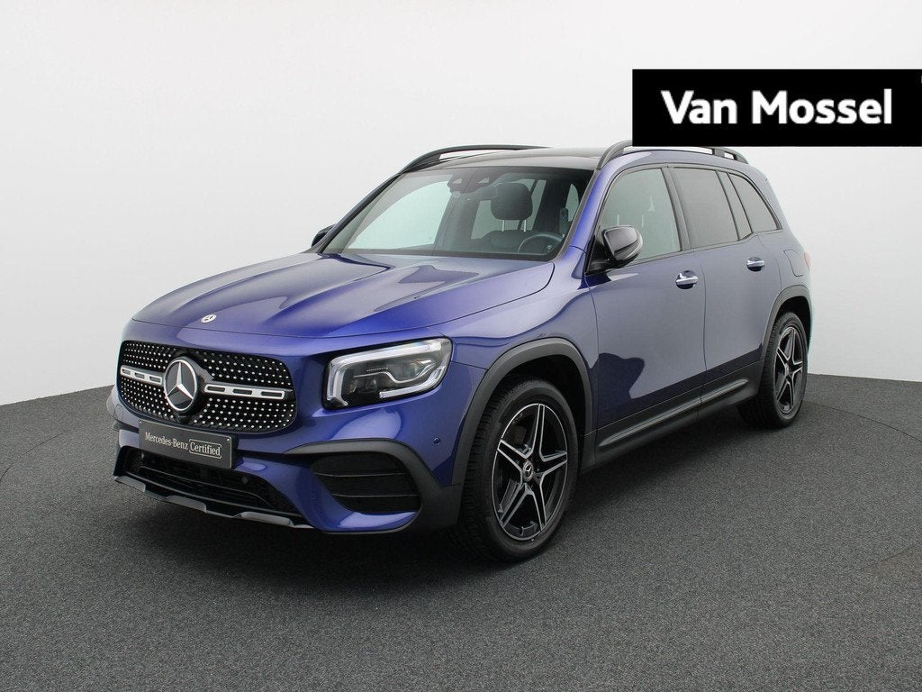 Mercedes-Benz GLB 200 AMG LINE + PANORAMISCH DAK + MULTIBEAM, Stof, Zwart, 4 cilinders, Blauw
