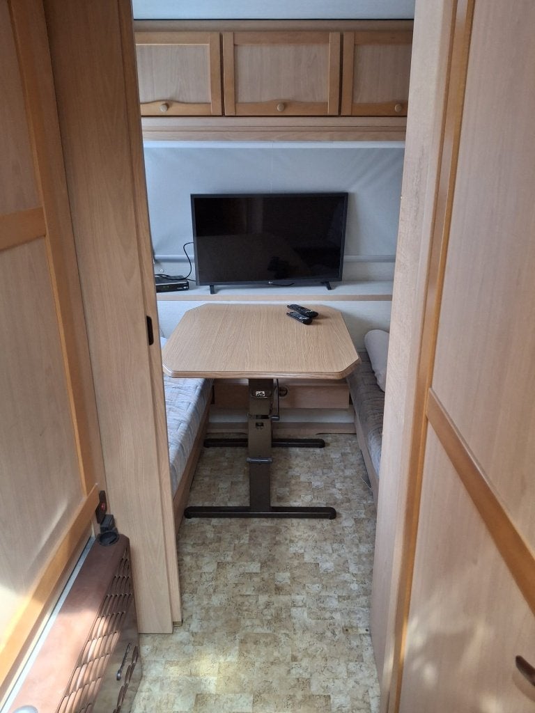 Fendt caravan met voortent en luifel, Treinzit, Particulier, Tot en met 4, 1000 - 1250 kg