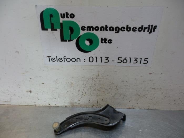 Schuifdeurrol rechts van een Volkswagen Caddy (Caddy 04-), Gebruikt, -, Volkswagen, -