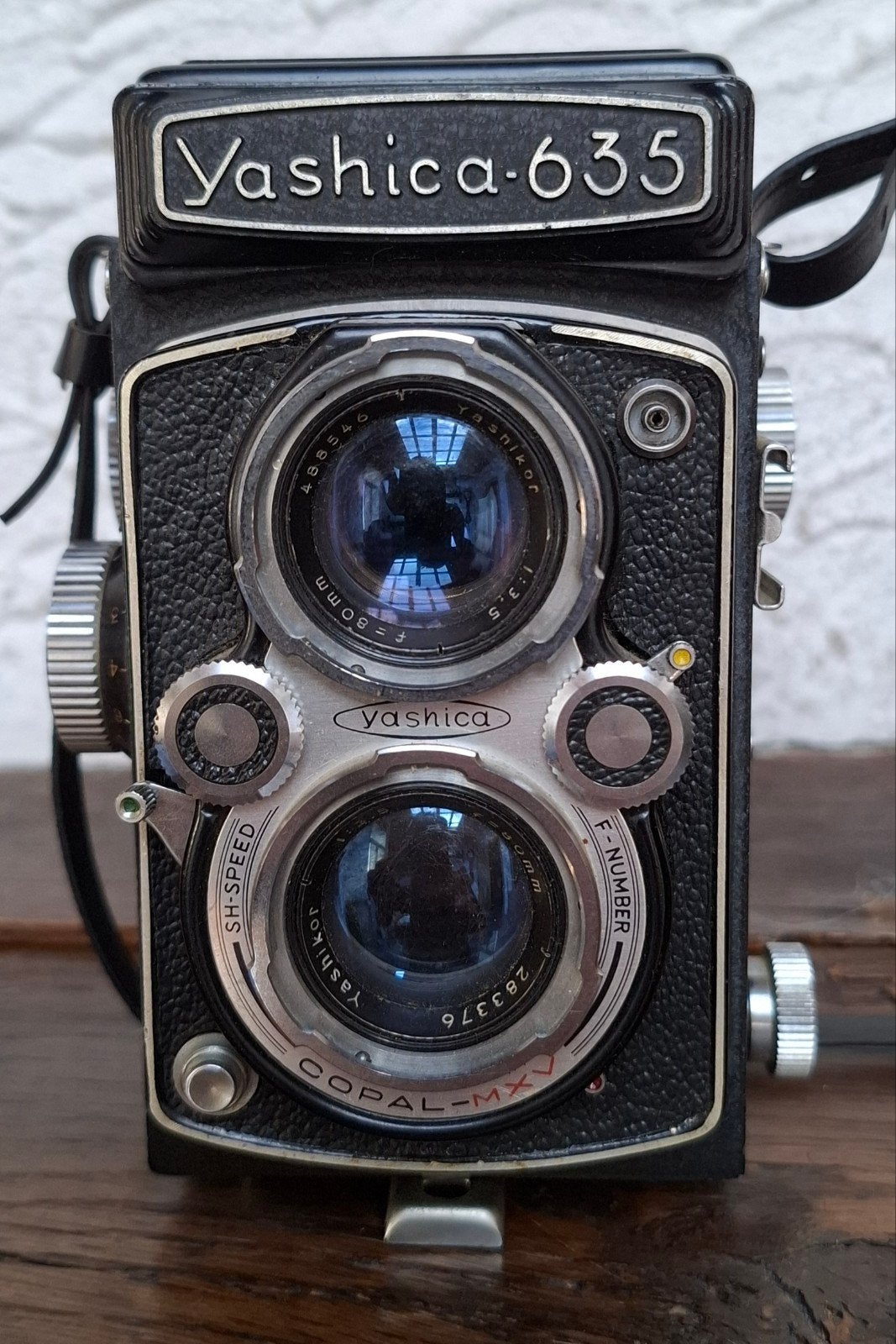 Yashica-+ 35mm TLR filmcamera + masker, Ophalen of Verzenden, Zo goed als nieuw