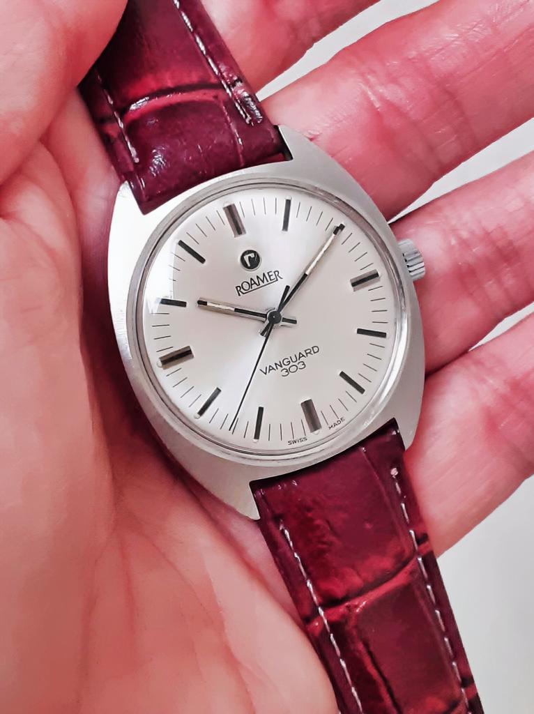 Vintage Roamer Vanguard 303 ca. jaren 70 Ongepolijste kast, Bijoux, Sacs & Beauté, Montres | Anciennes | Antiquités, Montre-bracelet