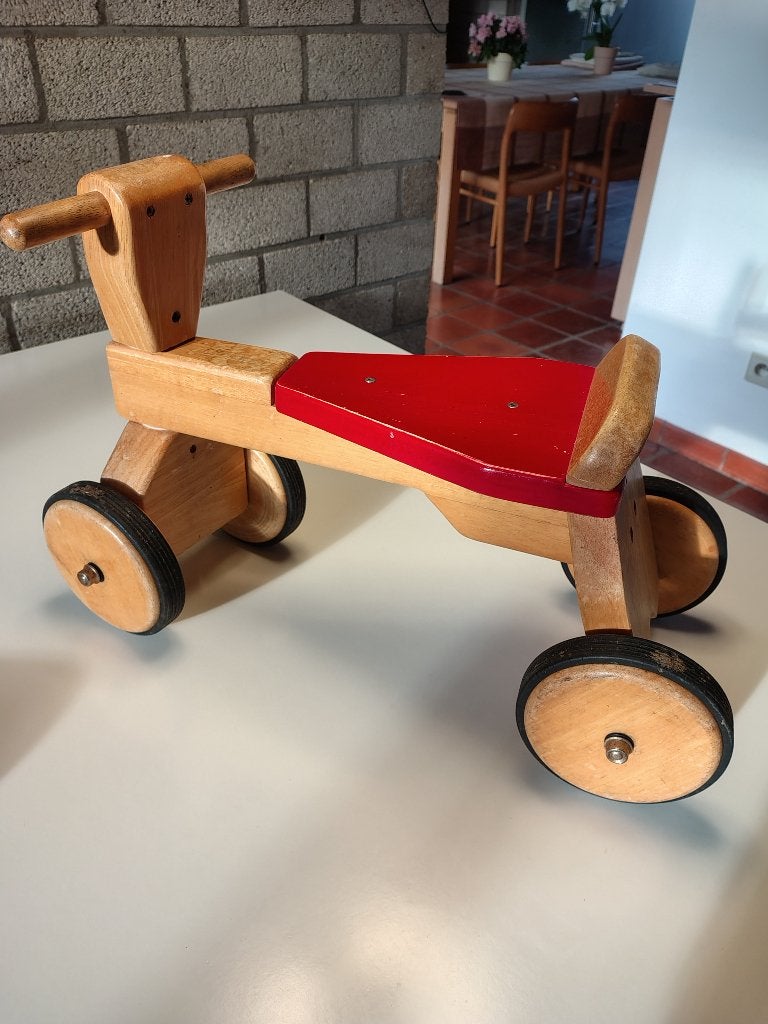 Leuk houten loopfietsje, Ophalen, Gebruikt