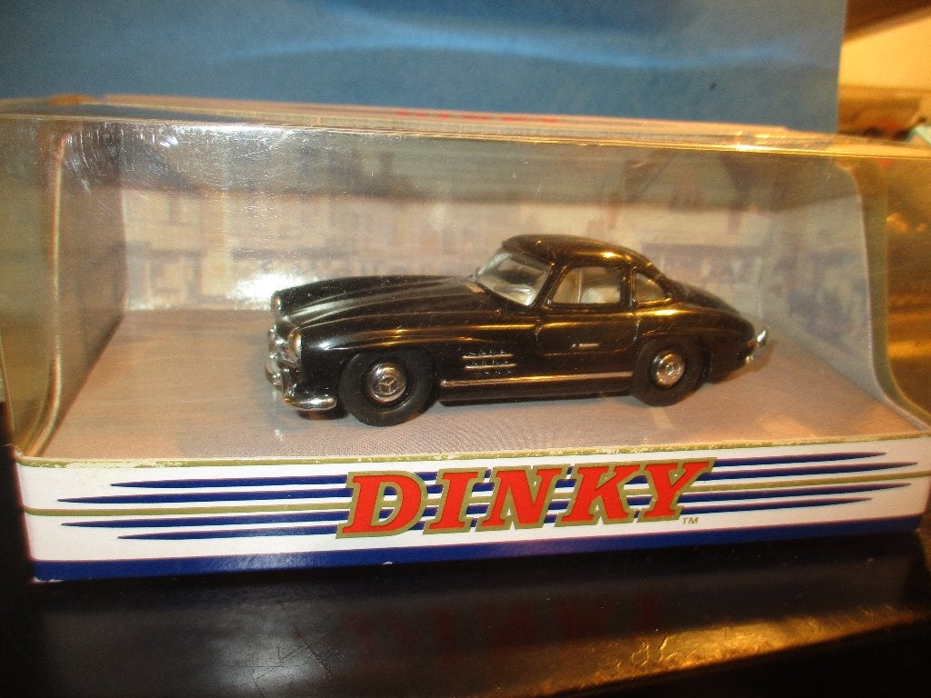 Dinky-Matchbox Mercedes 300 Noire, Enlèvement ou Envoi, Neuf, Voiture, Dinky Toys