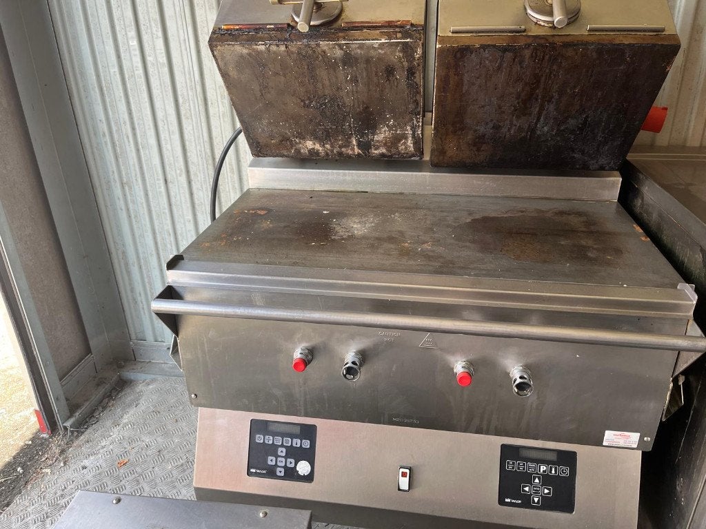 Taylor Clamshell grill L820 (herstel nodig), Ophalen, Gebruikt
