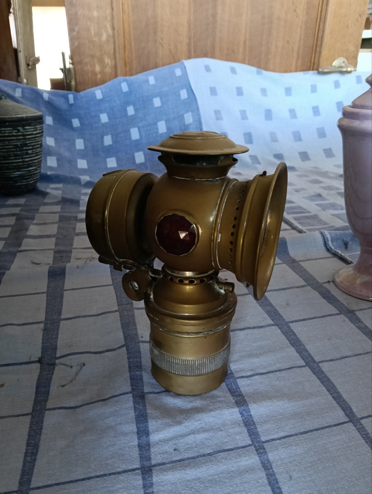 Lampe à huile ancienne, Enlèvement