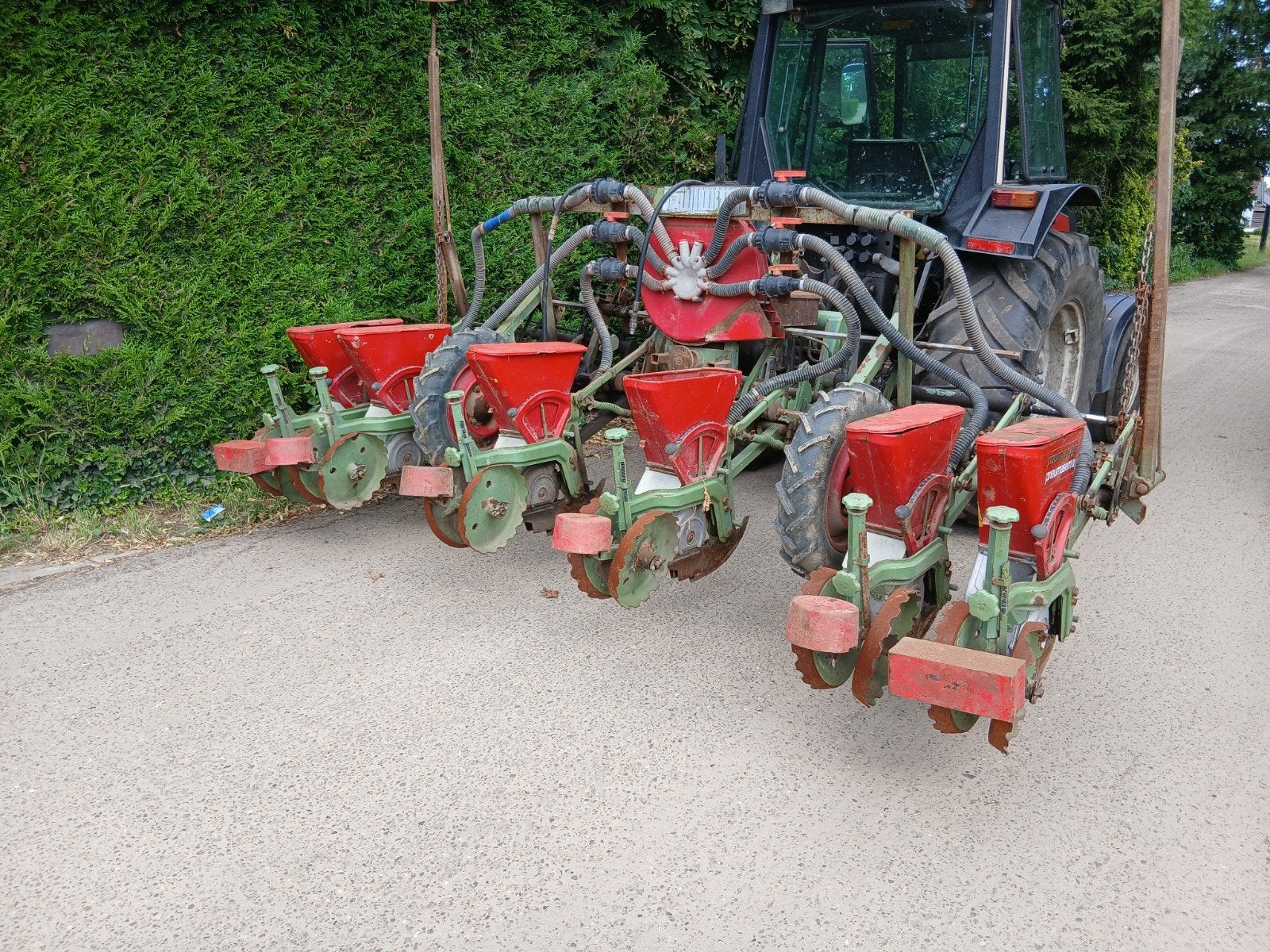 Mais planter nodet gougis, Zakelijke goederen, Landbouw | Werktuigen, Ophalen