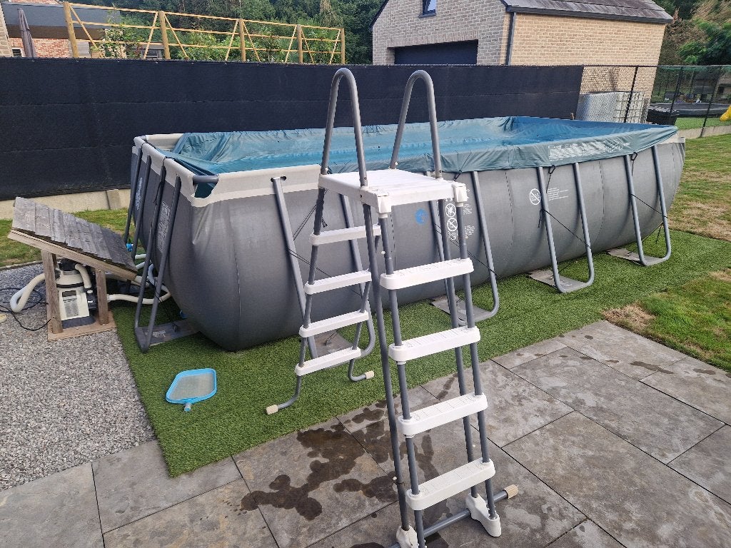 Zwembad INTEX 549cm x 274cm x 132cm Ultra XTR frame, Tuin en Terras, Gebruikt, 200 tot 300 cm, Rechthoekig, Ophalen