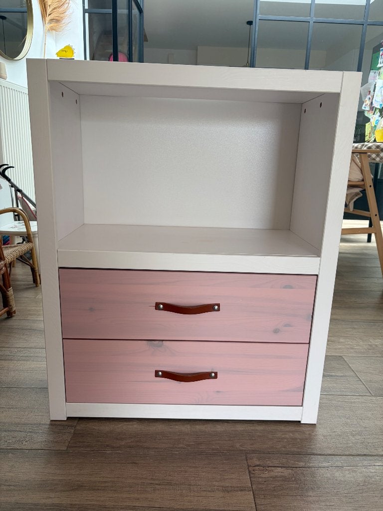 Lifestyle wit en roze kinderdressoir in zeer goede staat, Minder dan 75 cm, Zo goed als nieuw, Minder dan 50 cm, Commode