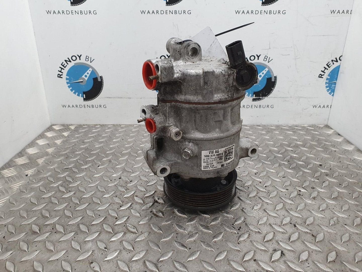 VOLKSWAGEN CRAFTER 35 2.0 TDI L4H3 DC AIRCO COMPRESSOR / AIR, Ophalen of Verzenden, Gebruikt, Stiba lid