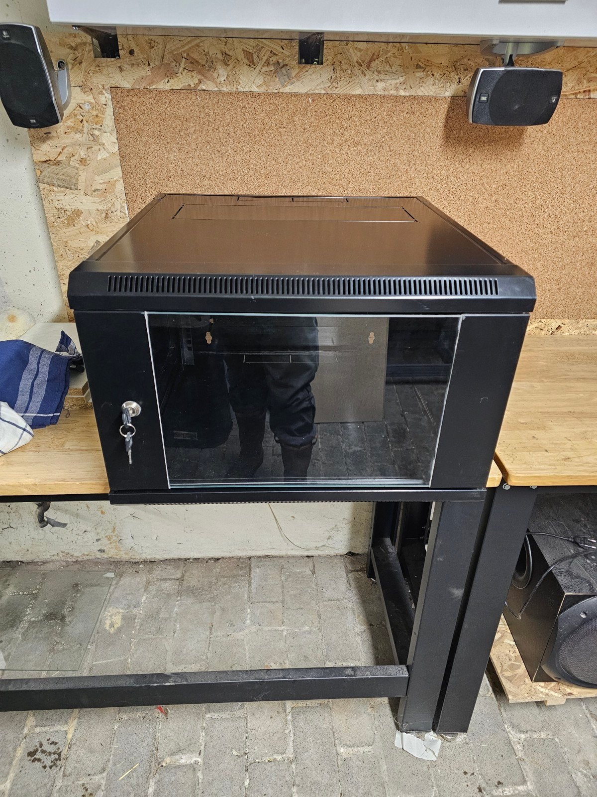 600 mm patchbay voor computers, Computers en Software, Ophalen, Zo goed als nieuw, Glas, Plaatstaal