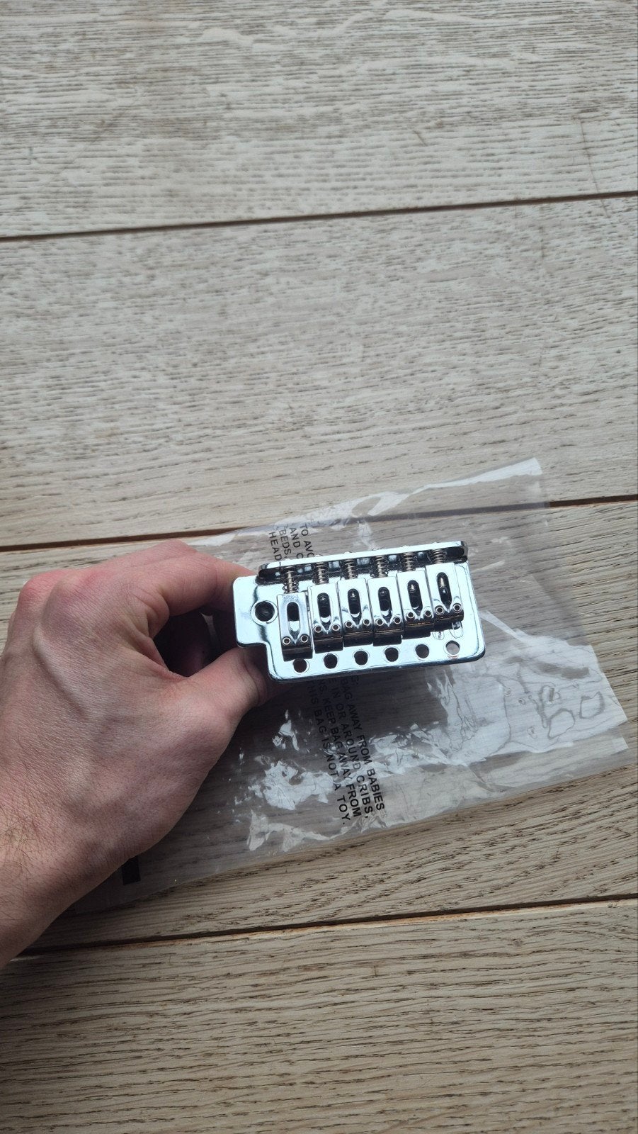 Vibrato Fender squier, Ophalen of Verzenden, Zo goed als nieuw, Elektrische gitaar