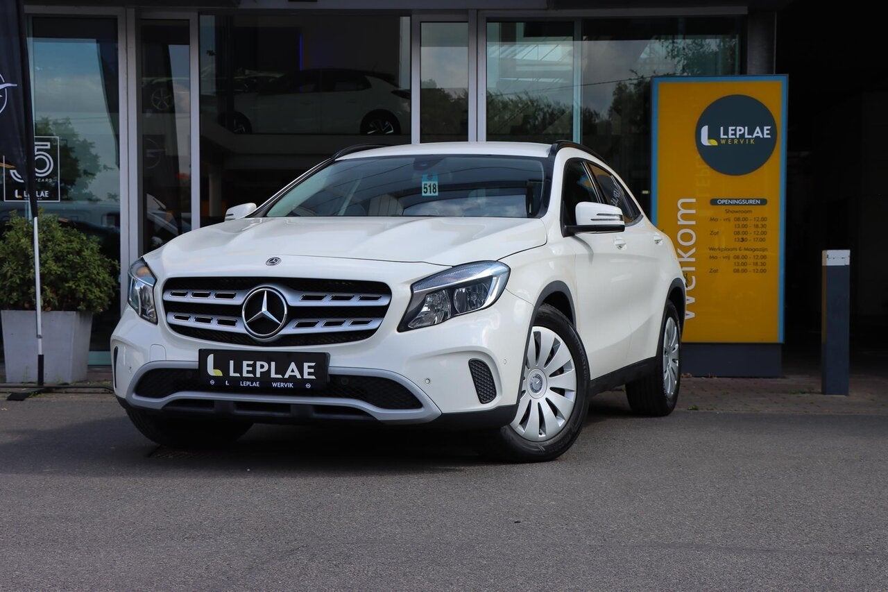 Mercedes-Benz GLA 200 2.2D 136PK |GPS|CAMERA|AUTOMAAT|, Auto's, Mercedes-Benz, 4 cilinders, Wit, Bedrijf, 5 deurs