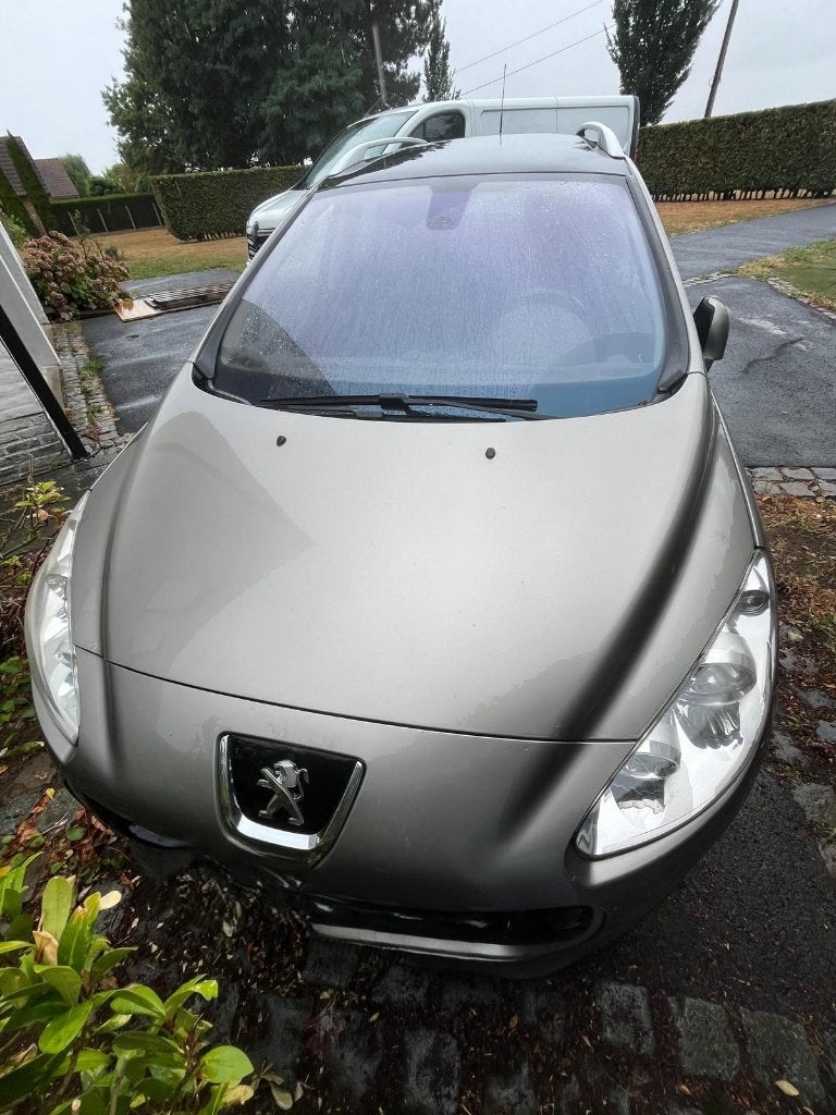 Accès Peugeot 308 SW 1.6 HDi, Autos, Boîte manuelle, Noir, 5 portes, Particulier