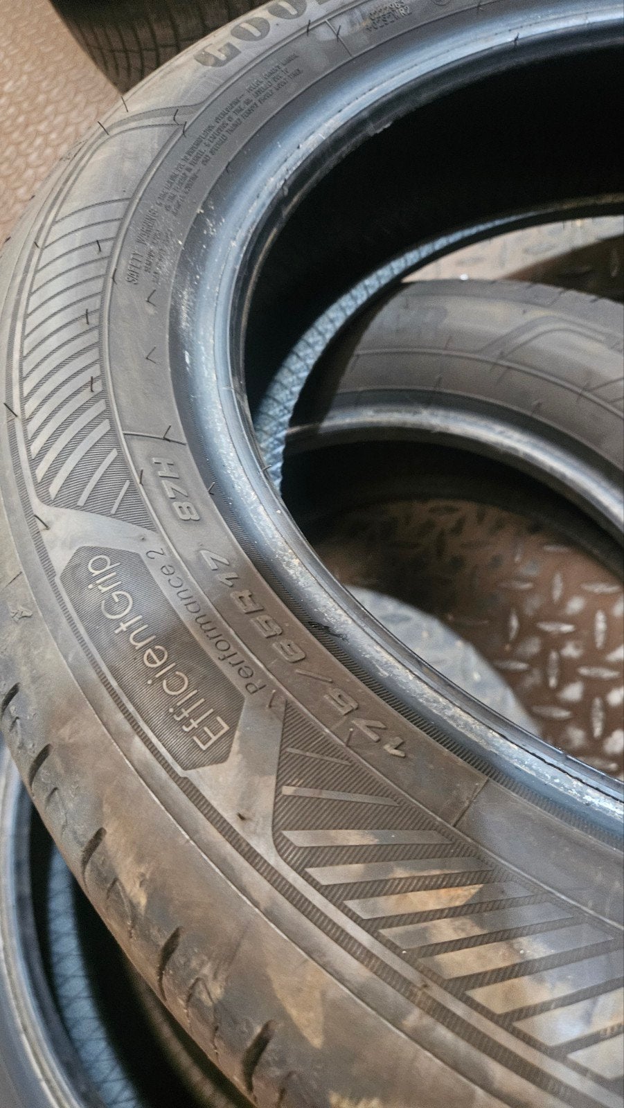 2 Pneus Goodyear 175/65/17 87H efficientgrip, Enlèvement, Pneu(s)