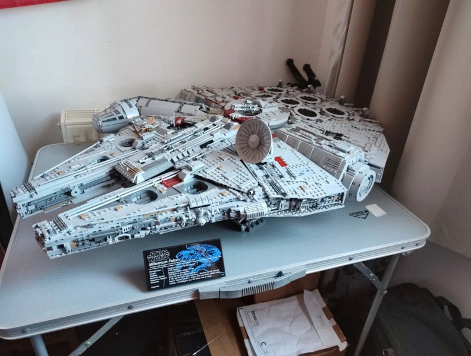 Lego Star Wars UCS Millenium Falcon set 75192, Hobby & Loisirs créatifs, Modélisme | Bateaux & Navires, Enlèvement, Comme neuf