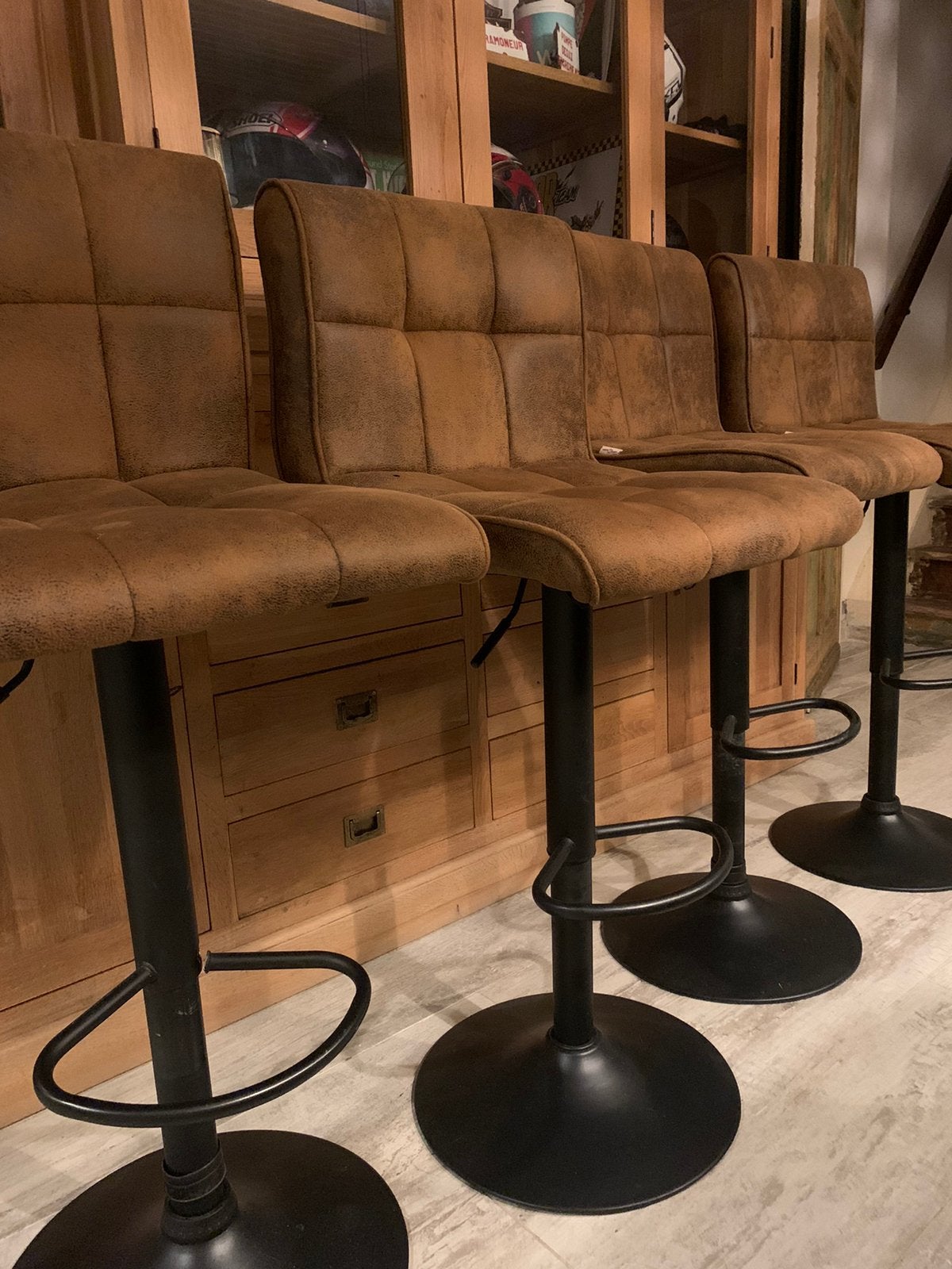Bar stoelen, Ophalen, Zo goed als nieuw, In hoogte verstelbaar