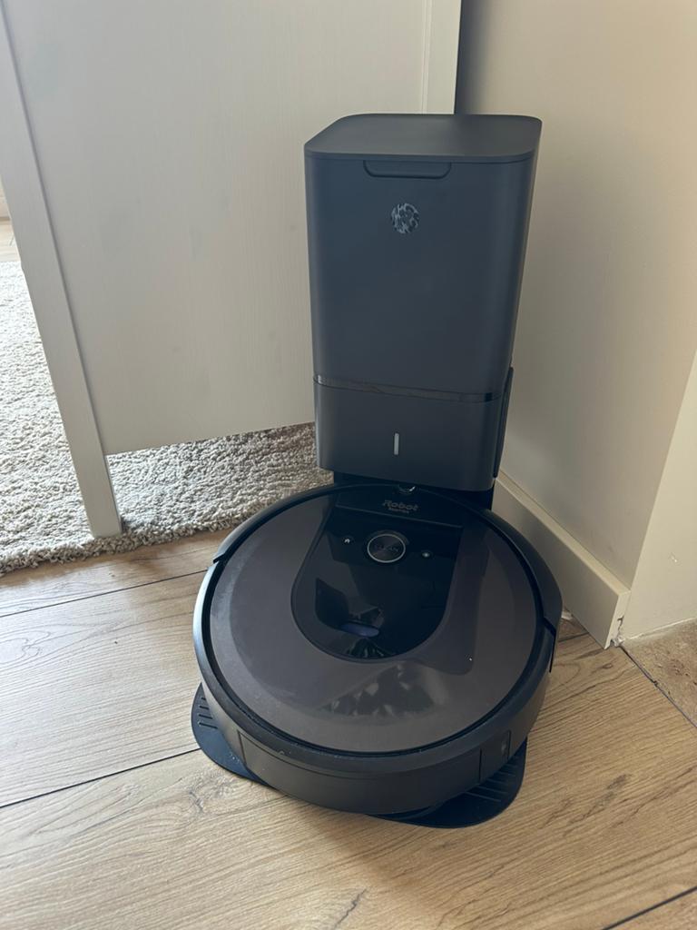 iRobot Roomba i7+ robotstofzuiger, Convient aux sols durs, IRobot, Comme neuf, Enlèvement