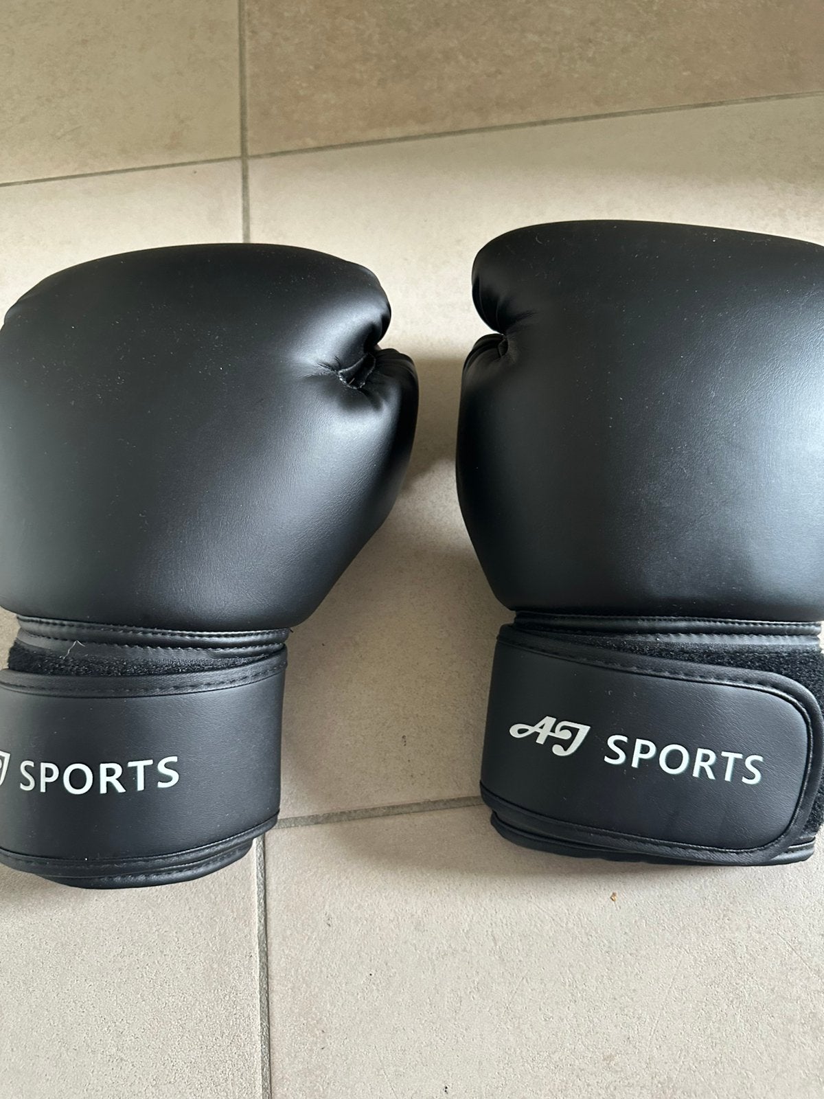 Bokshandschoenen 16oz - niet gebruikt, Ophalen, Zo goed als nieuw, Bokshandschoenen