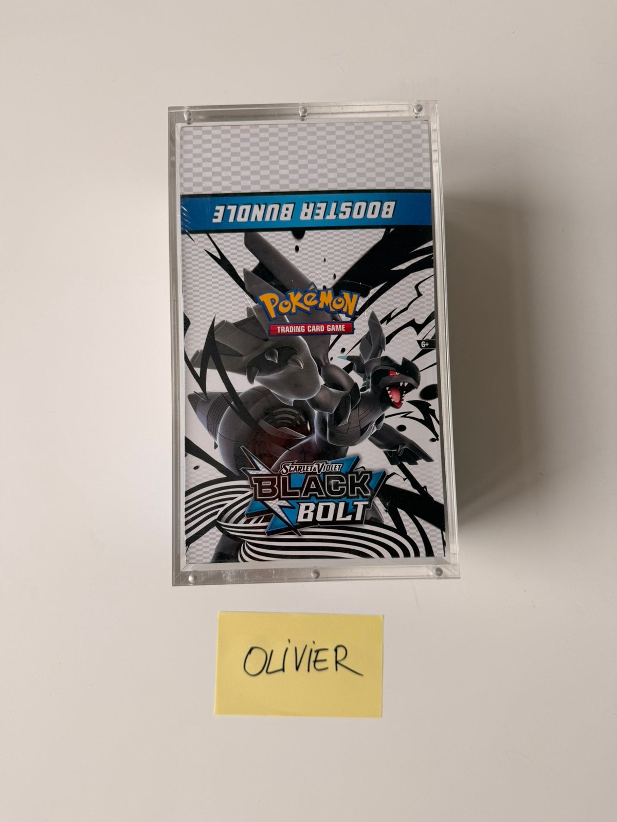 Pokémon Black Bolt Booster Bundle Display (+acryl), Ophalen of Verzenden, Zo goed als nieuw, Booster