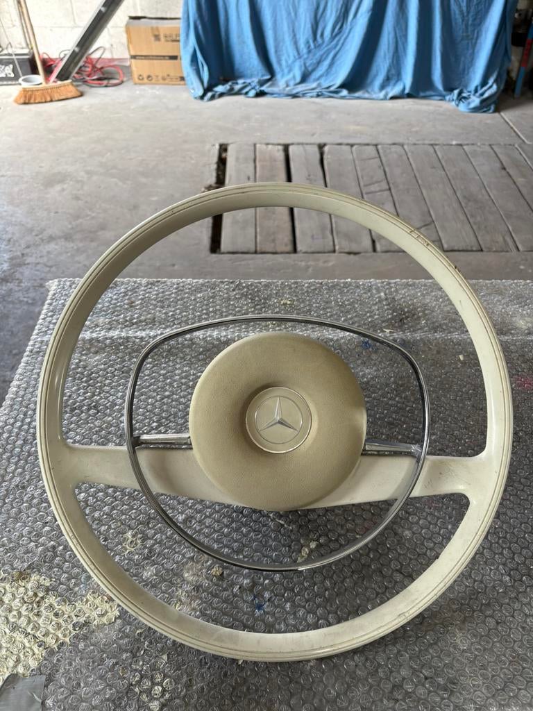 Wit /ivoor stuur mercedes w108 / bar8, Enlèvement