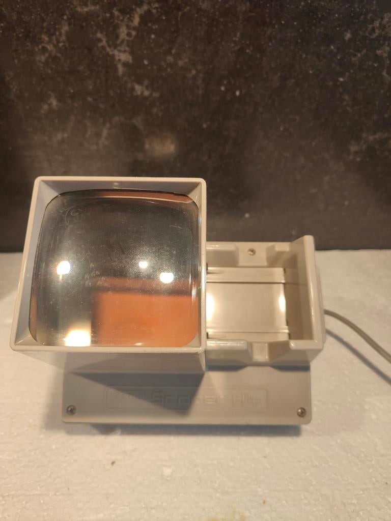 Diaviewer CENEI SCOPER H4 grijze uitvoering, Audio, Tv en Foto, Diaprojectoren, Verzenden, Gebruikt, Met scherm
