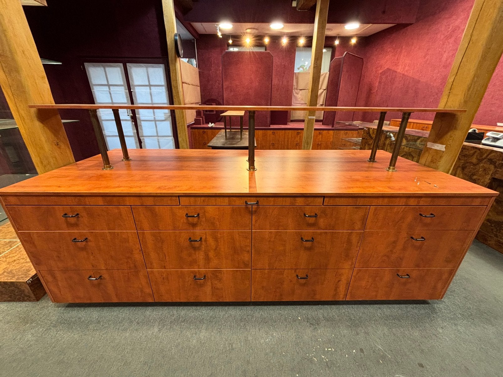 Meuble pour magasin, tres pratique avec beaucoup de tiroirs, Enlèvement