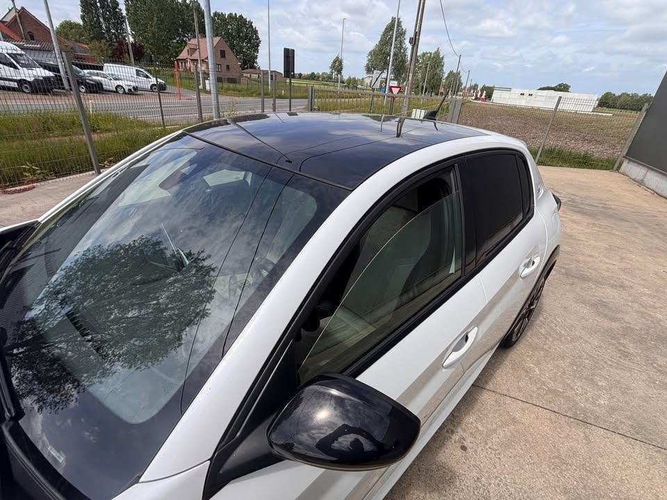 208 GT LINE SCHADEWAGEN ! LICHTE WATERSCHADE, Auto's, USB, Leder en Stof, Wit, Bedrijf