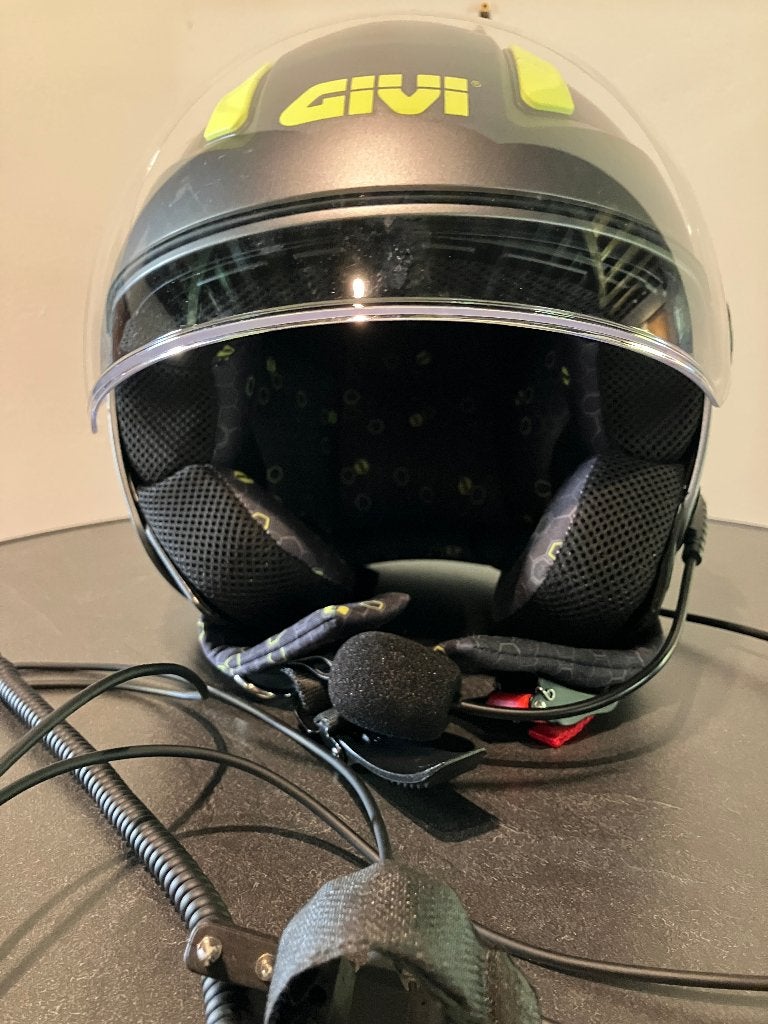 Te koop motohelm Givi HPS 7 - met ingebouwde headset, Motoren, M, Jethelm, Nieuw zonder kaartje, Ophalen