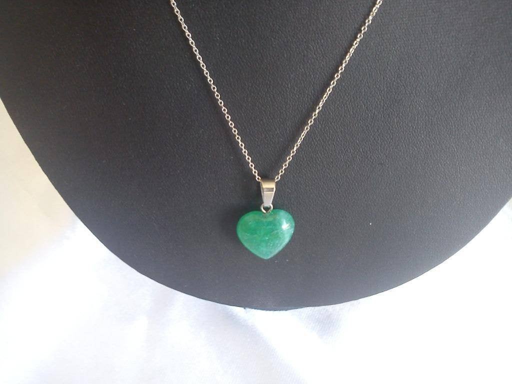 Collier en argent avec cœur serpentin, Neuf, Avec pierre précieuse, Enlèvement ou Envoi, Vert