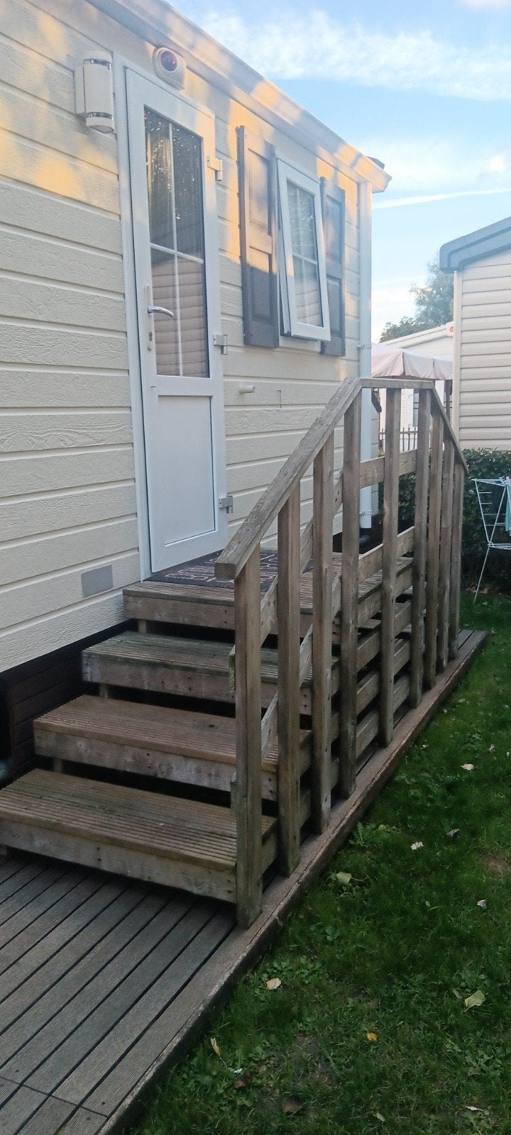 escalier pour caravane résidentielle, Enlèvement