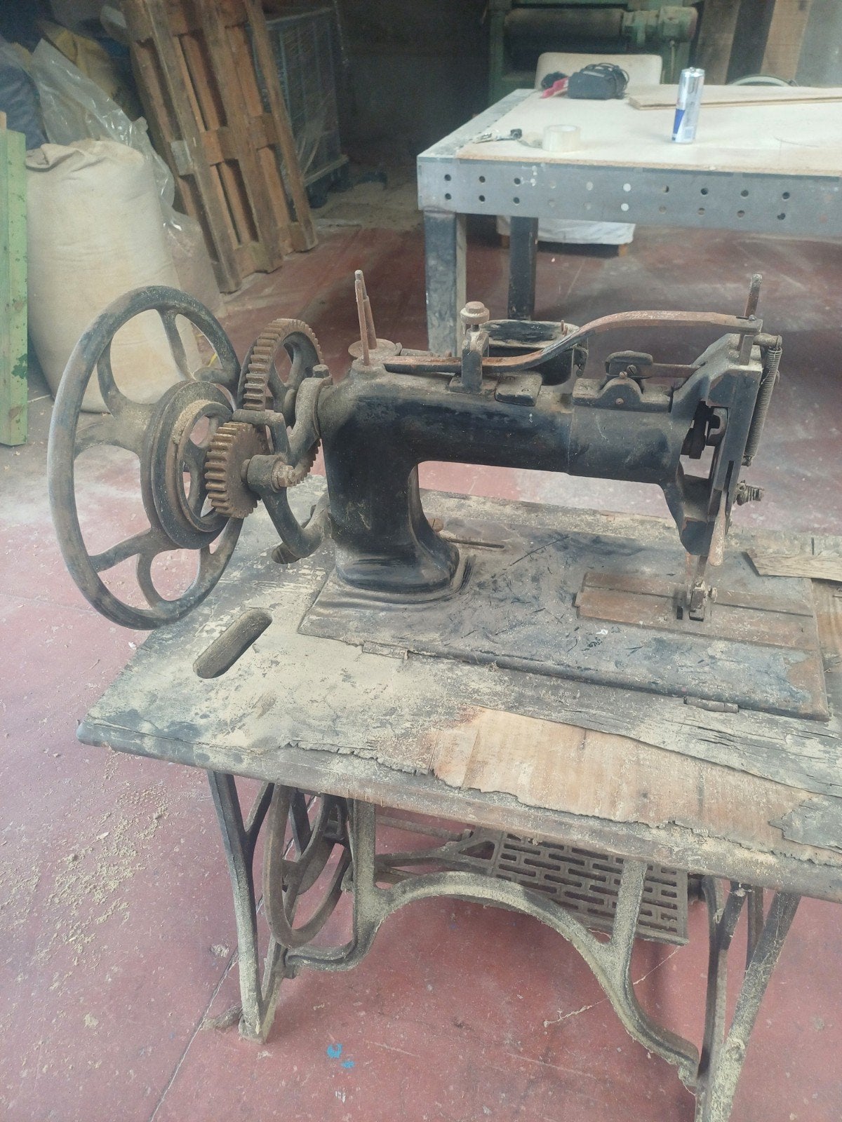 oude industrieele stikmachine adler weinig exemplaren over, Antiek en Kunst, Ophalen