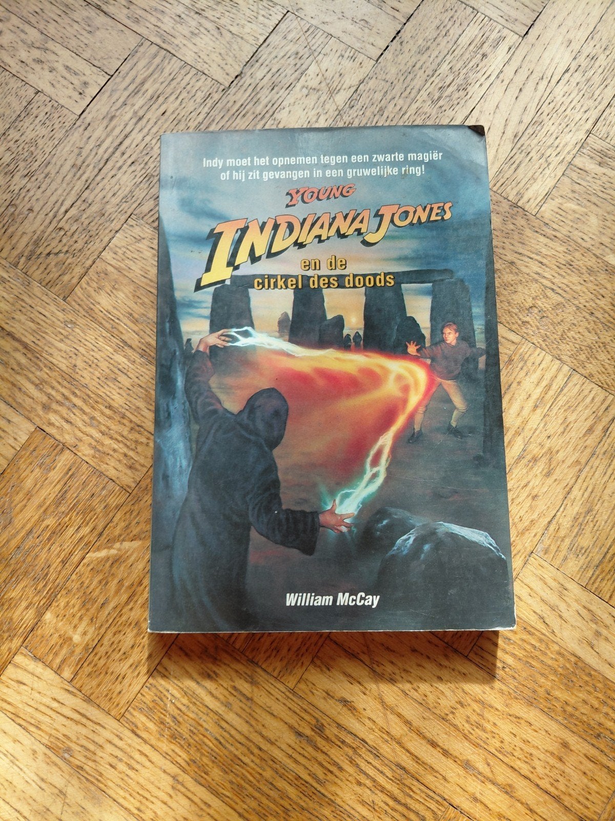 William McCay: Young Indiana Jones en de cirkel des doods, Boeken, Ophalen of Verzenden, Gelezen