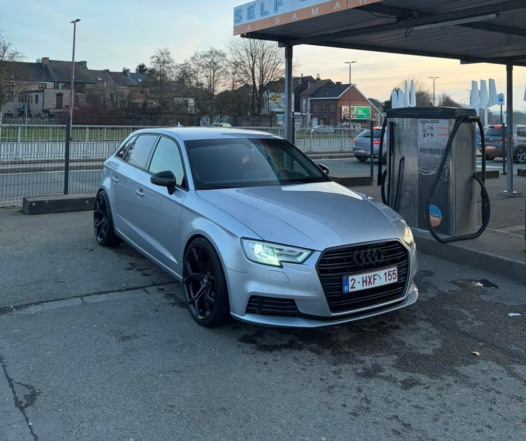 Audi a3 16tdi euro6b boite auto an2018 distribution faite, Argent ou Gris, Euro 6, Noir, 5 portes