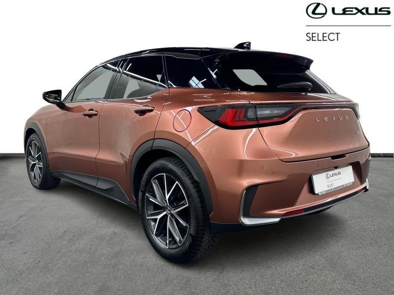 Lexus LBX 136hp HEV Cool | all seasons, Autos, Achat, Euro 6, LBX, 103 g/km
