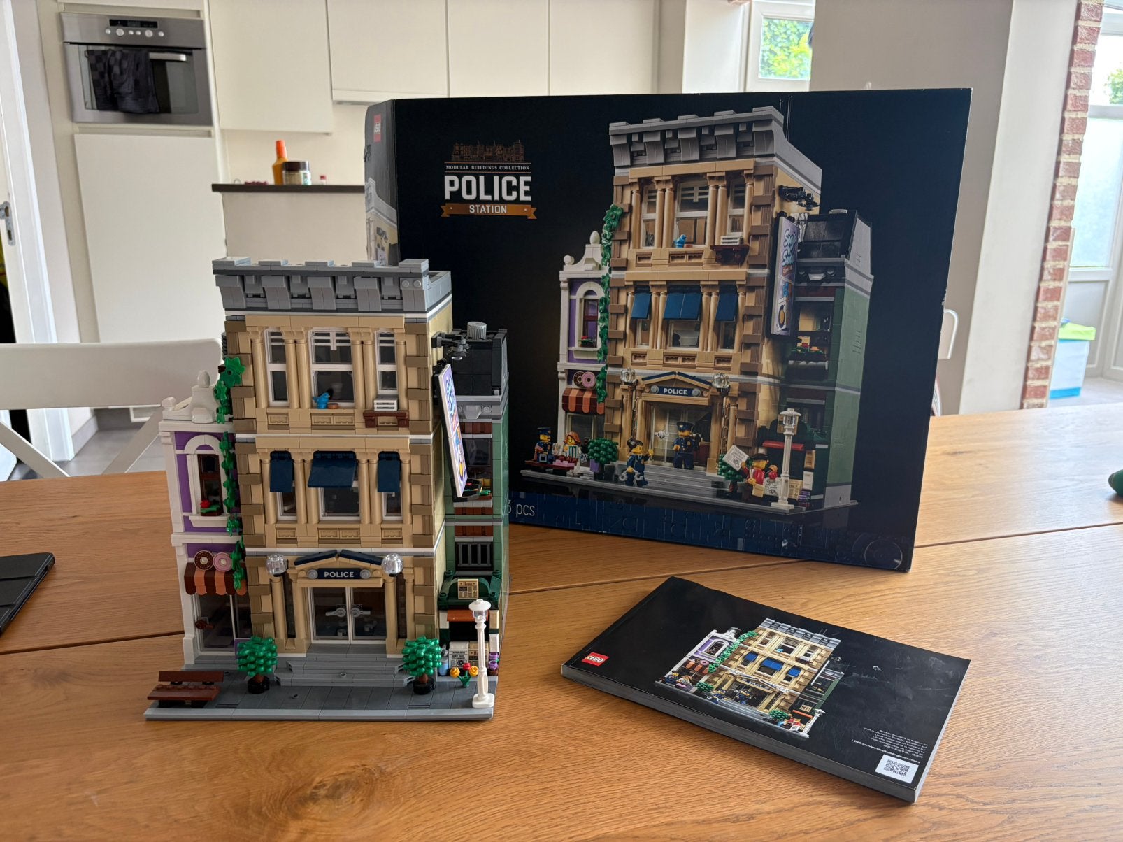 Police station - 10278, Enlèvement ou Envoi, Boîte incluse, Lego, Comme neuf
