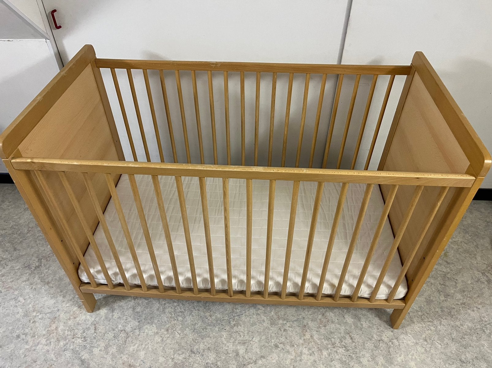Quax babybedje, matrasje, babybadje, Kinderen en Baby's, Babywiegjes en Ledikanten, Ophalen, Gebruikt