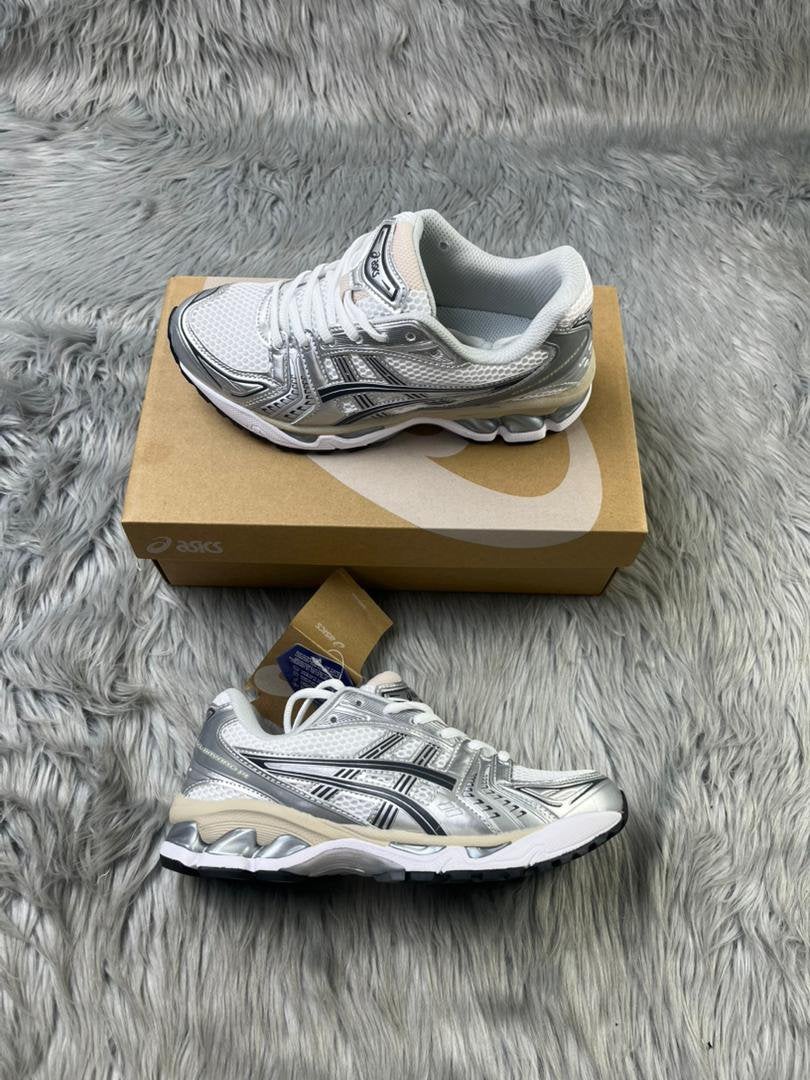 Asics kayano 14, Enlèvement ou Envoi, Comme neuf
