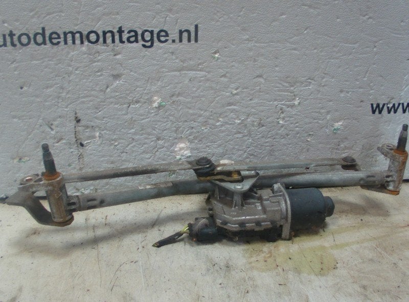MOTEUR + TRINGLERIE ESSUIE GLACE AVANT Polo IV (9N1 / 2/3), Volkswagen, Volkswagen AG, Utilisé, Kundenbetreuung@volkswagen.de