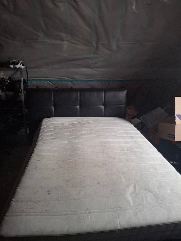Bed twijfelaar, Maison & Meubles, Enlèvement ou Envoi, Queen size, Noir, 140 cm