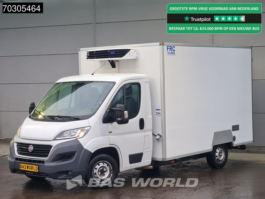 Fiat Ducato 150pk Koelwagen Zijdeur Carrier Xarios 350 230v-, Auto's, Stof, Gebruikt, 2500 kg, Bedrijf