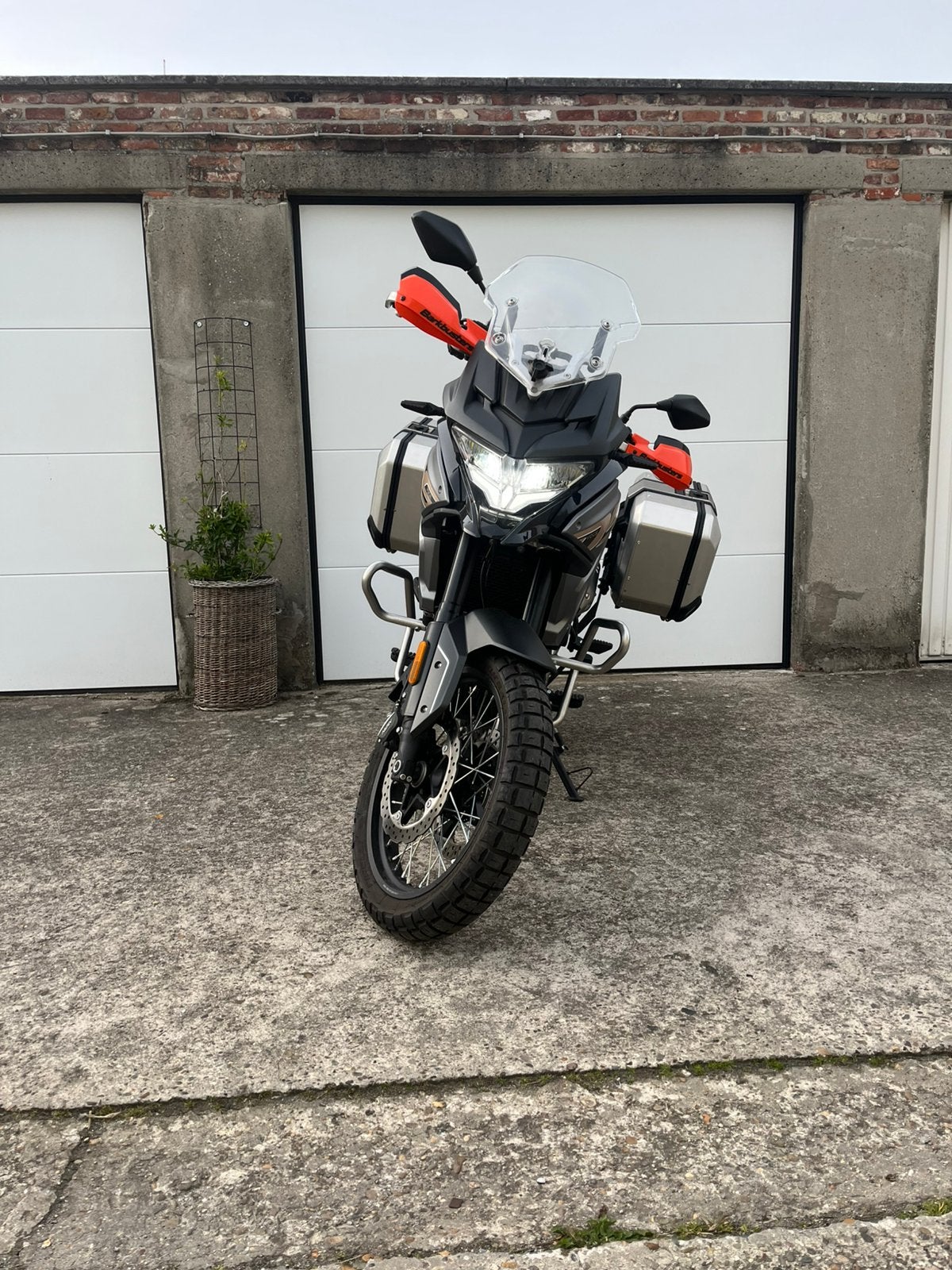Voge DSX650 met BMW Motor, Motoren, Motoren | BMW, Particulier