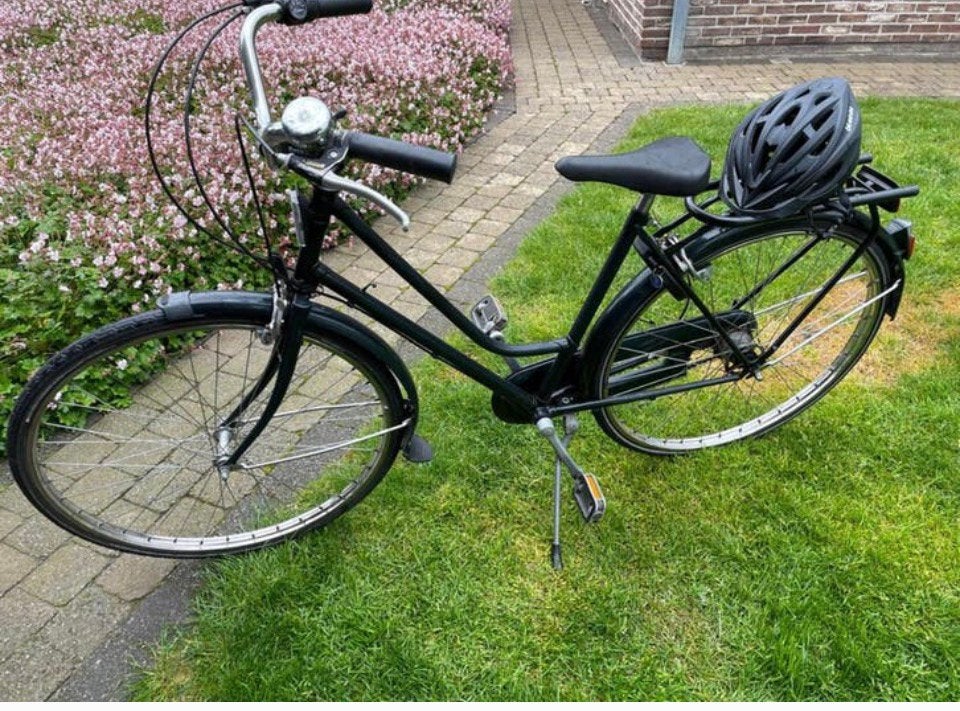 Damesfiets met helm, Ophalen, Gebruikt, Versnellingen