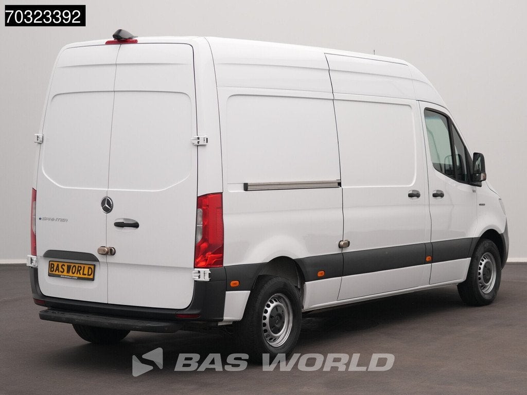 Mercedes eSprinter 312 L2H2 100% Elektrisch 55kWh 168km WLTP, Auto's, Bestelwagens en Lichte vracht, Automaat, Stof, Gebruikt