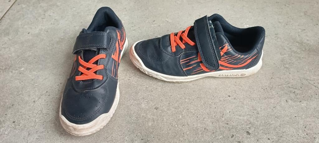 jongens schoenen maat 34, Kinderen en Baby's, Kinderkleding | Schoenen en Sokken, Gebruikt, Sportschoenen, Jongen, Ophalen of Verzenden